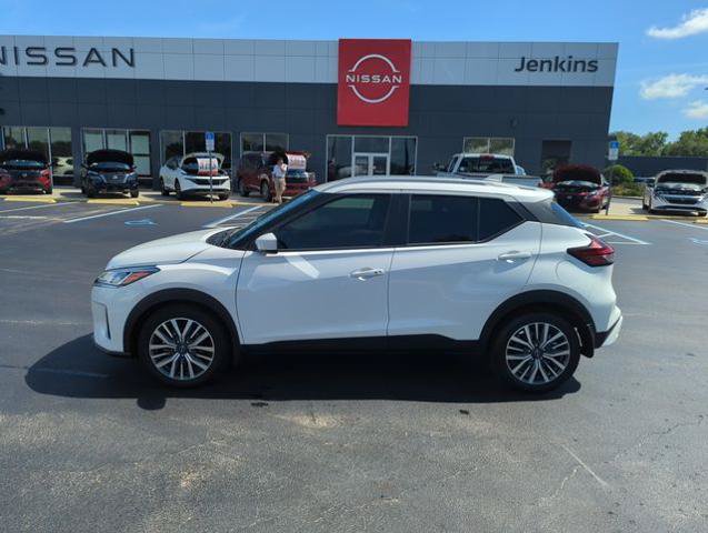 Certified 2024 Nissan Kicks SV FWD image 11