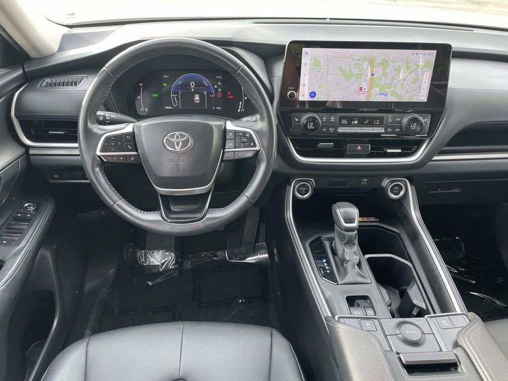 Used 2024 Toyota Grand Highlander XLE image 24