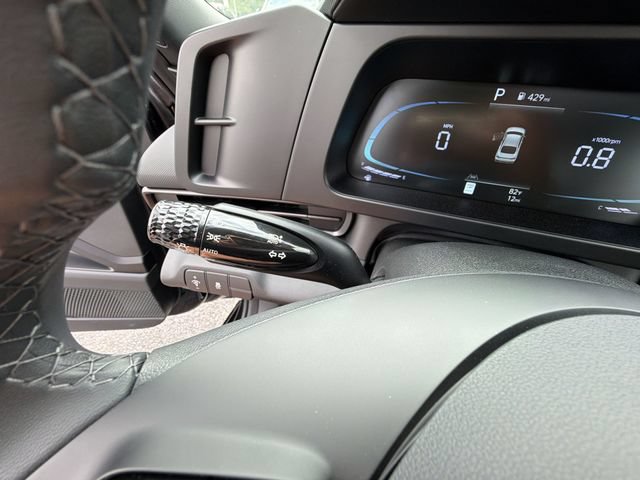 New 2026 Hyundai Elantra SEL Sport FWD image 31