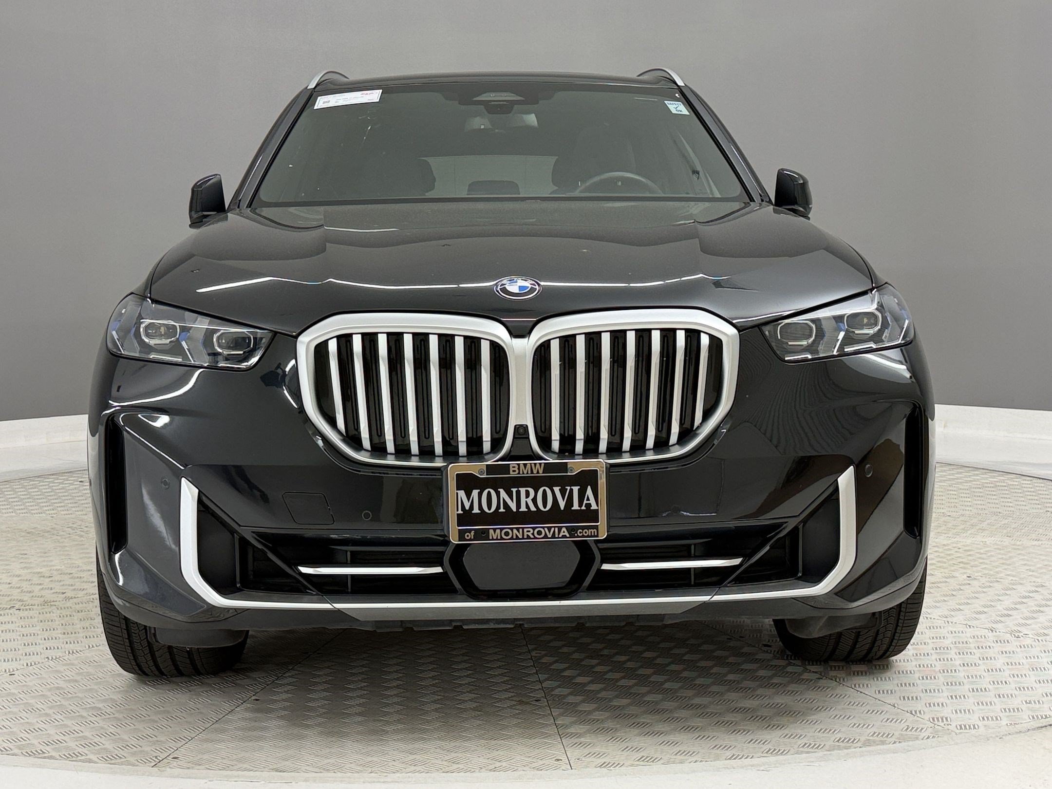 Used 2024 BMW X5 sDrive40i w/ Premium Package RWD image 6