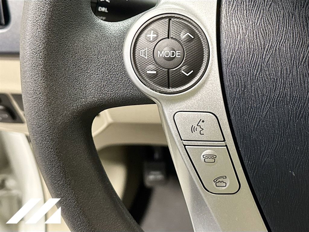 Used 2015 Toyota Prius Three FWD image 11