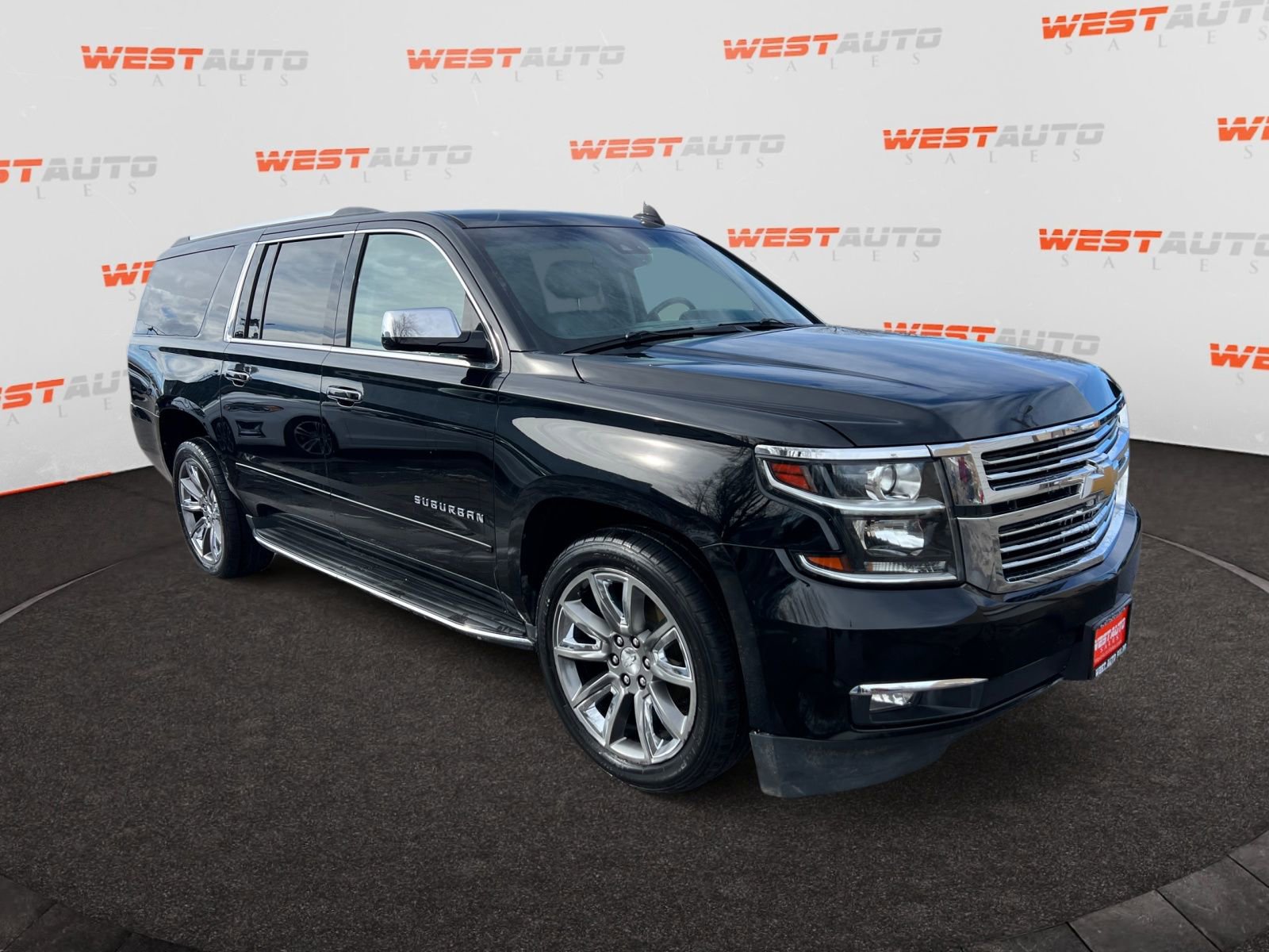 Used 2019 Chevrolet Suburban Premier image 7