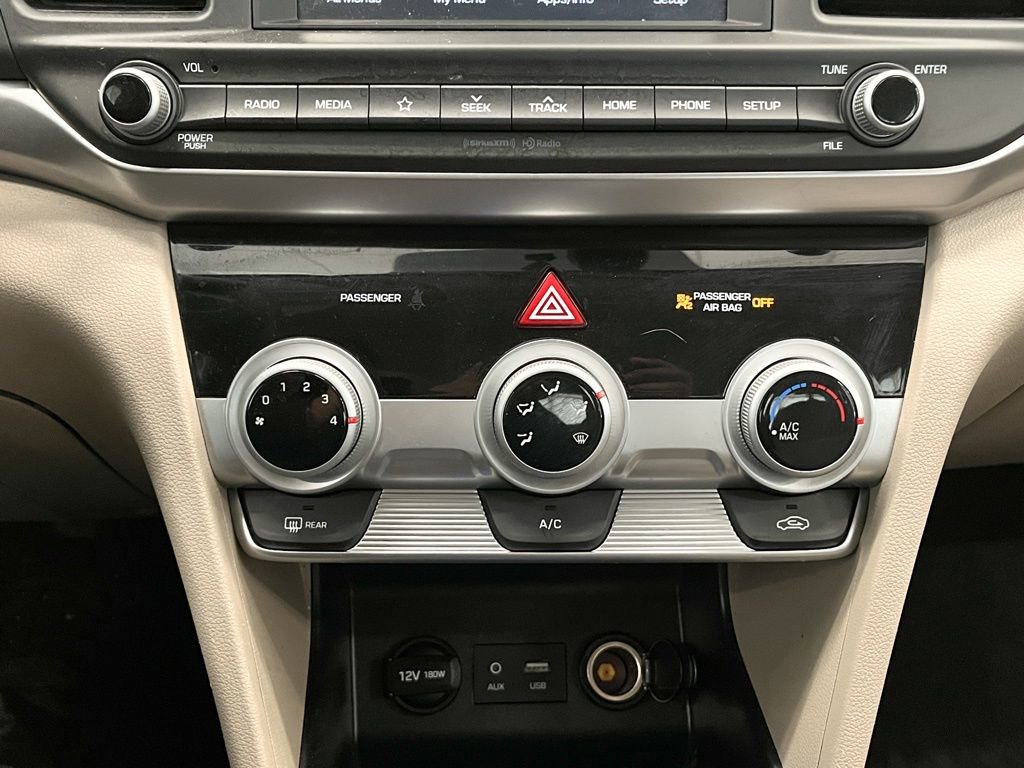 Used 2019 Hyundai Elantra SEL image 24