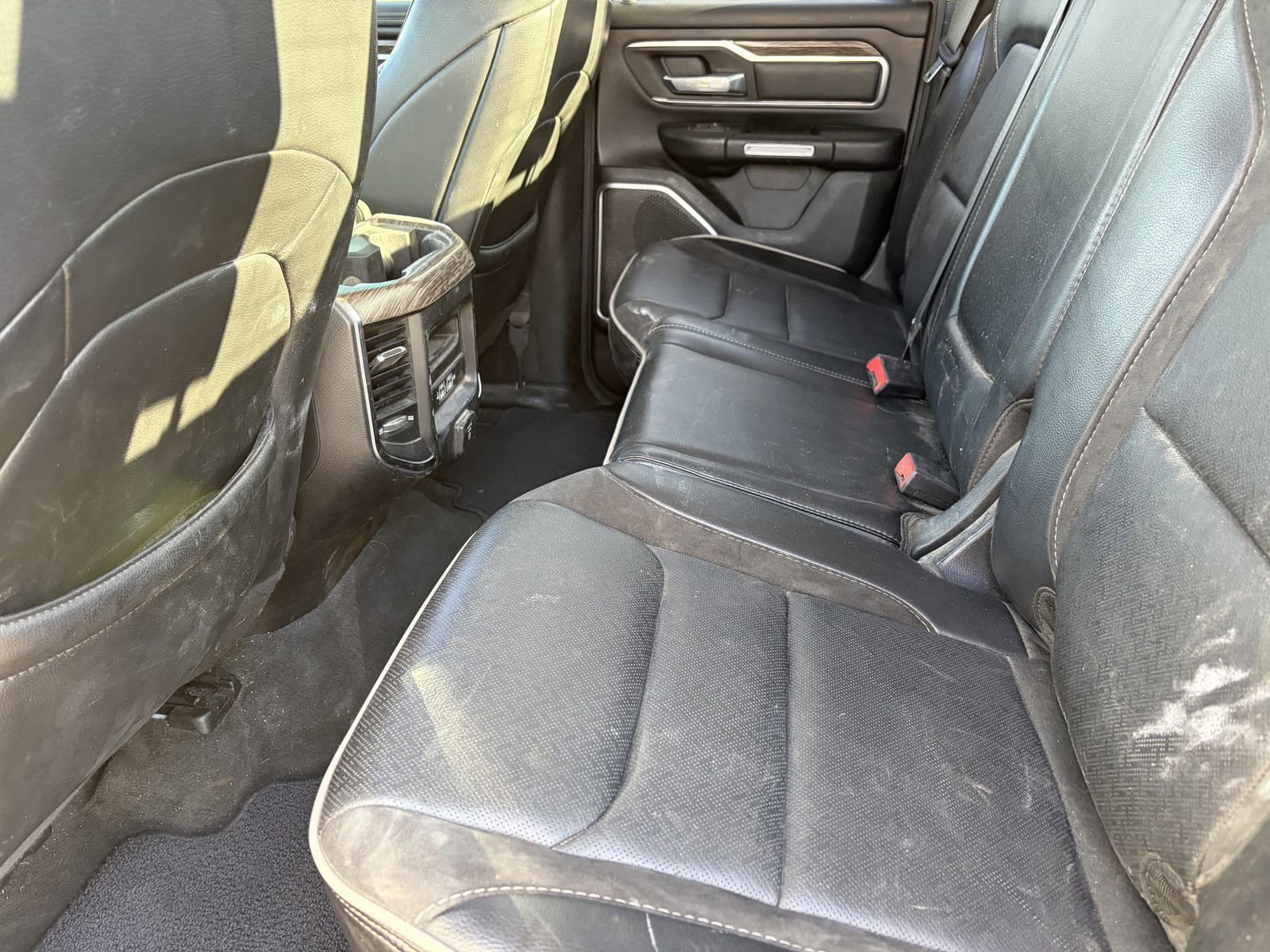 Used 2020 RAM 1500 Laramie RWD image 8