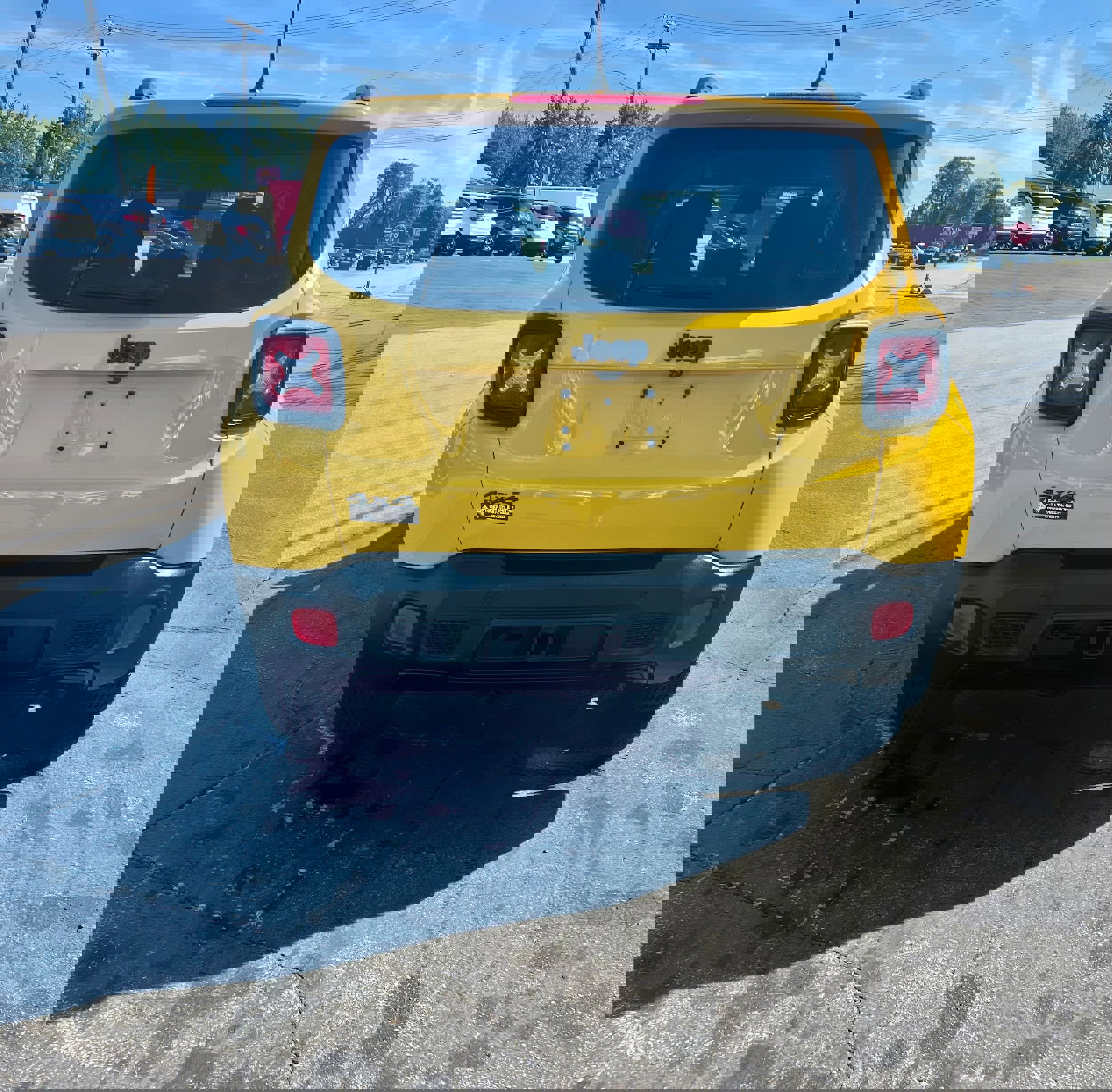 Used 2017 Jeep Renegade Altitude image 5