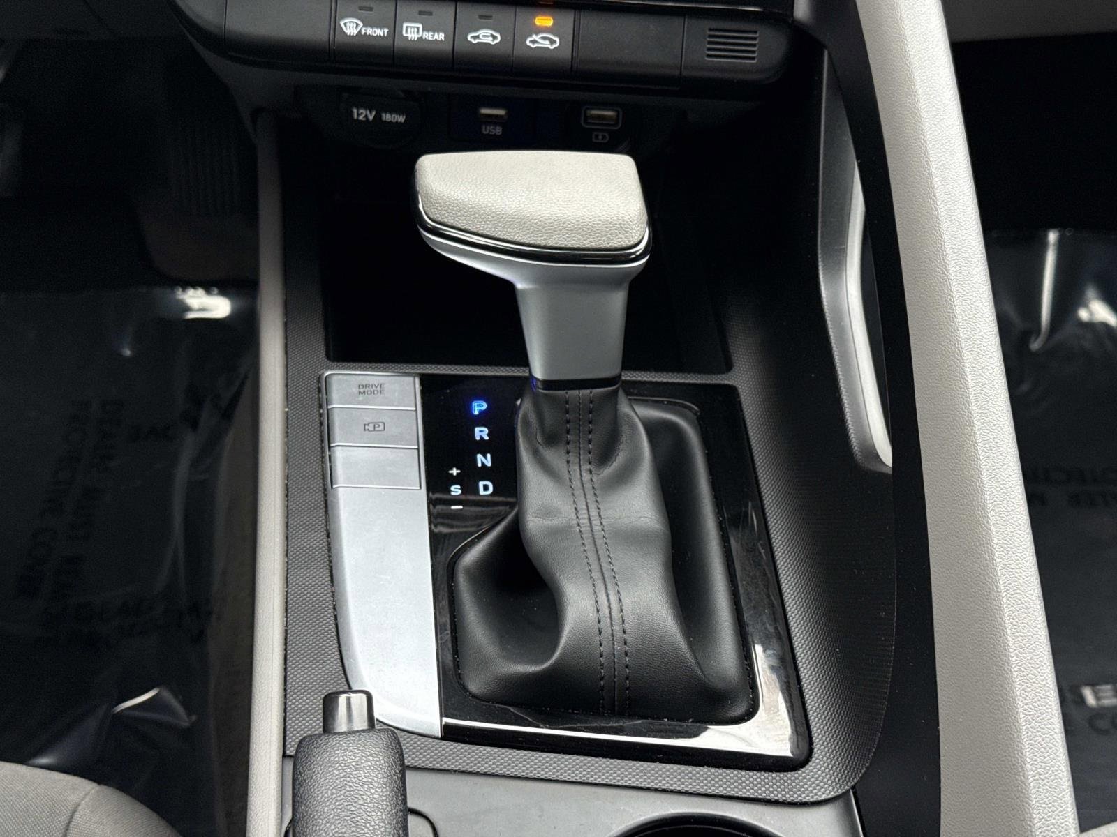 Used 2023 Hyundai Elantra SEL w/ Cargo Package image 12