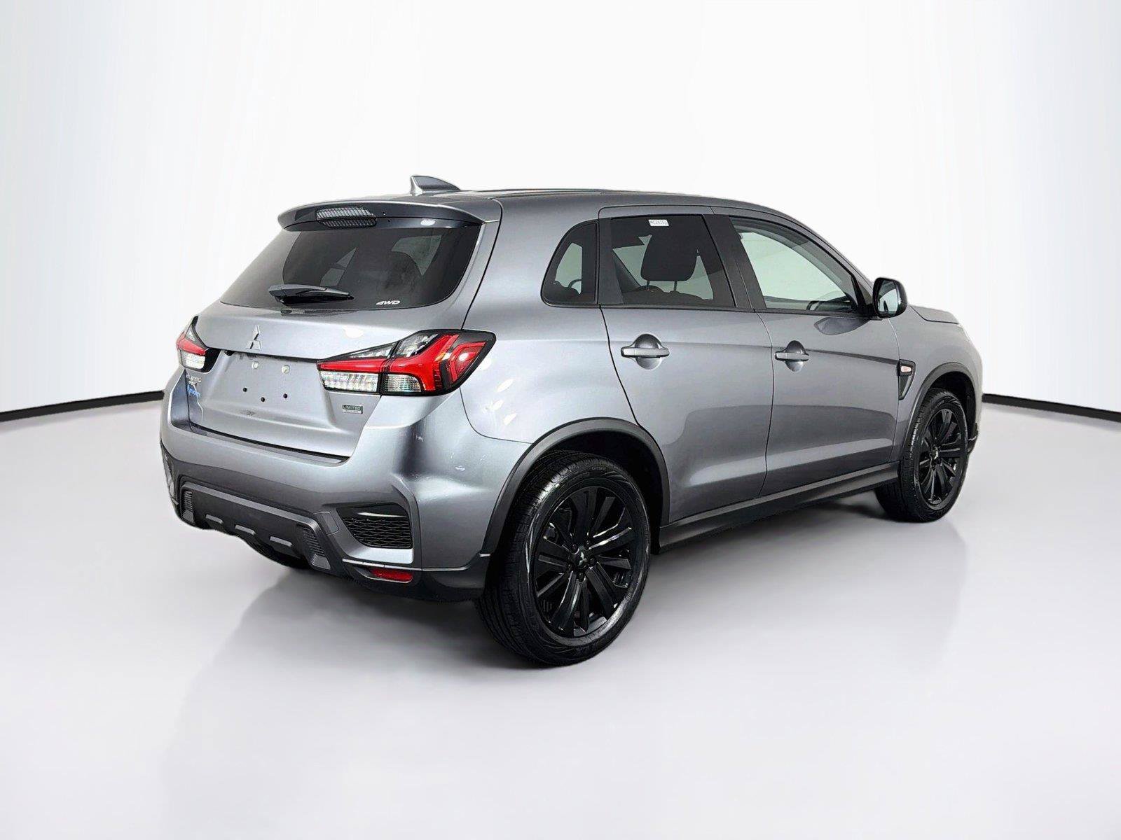 Used 2025 Mitsubishi Outlander Sport LE AWD/4WD image 11