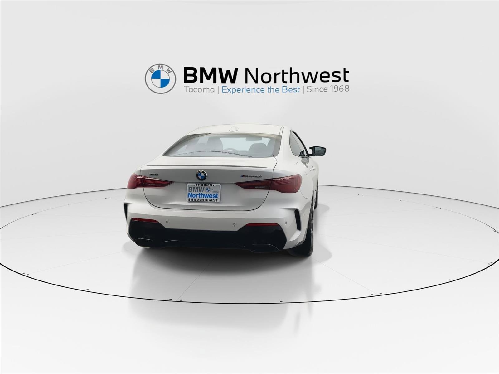 New 2026 BMW 440i xDrive Coupe w/ Premium Package image 2