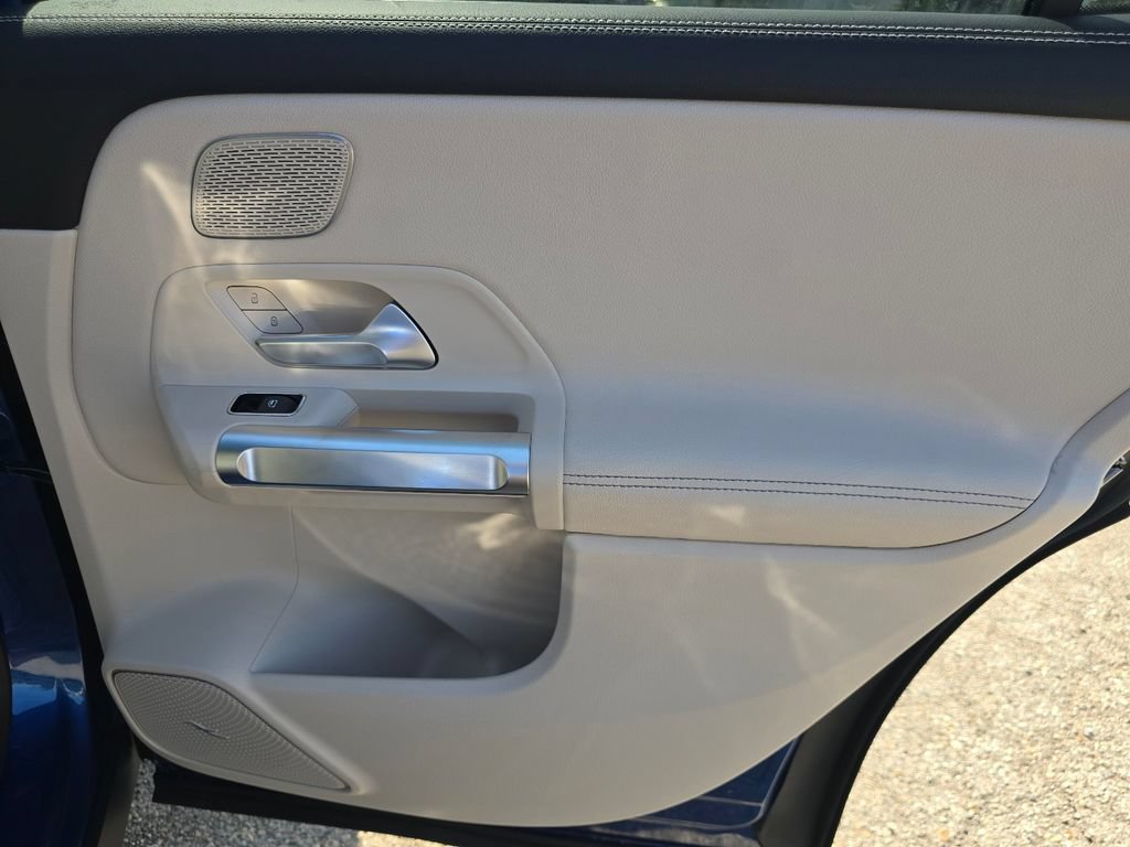 New 2026 Mercedes-Benz GLB 250 4MATIC image 23