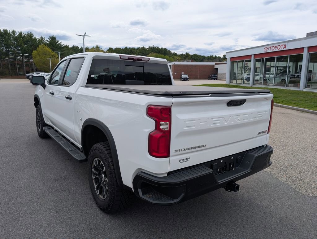 Used 2024 Chevrolet Silverado 1500 ZR2 AWD/4WD image 3