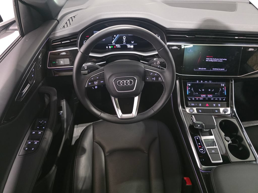 Certified 2025 Audi Q8 Premium Plus w/ Premium Plus Package AWD/4WD image 17