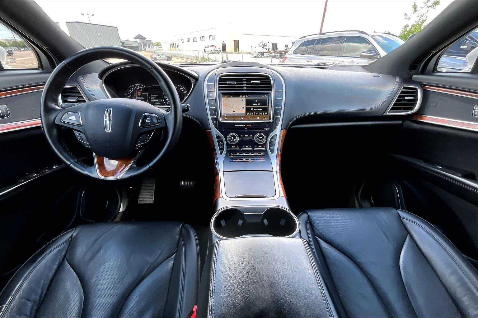 Used 2018 Lincoln MKX Reserve w/ Driver Assistance Package FWD image 15