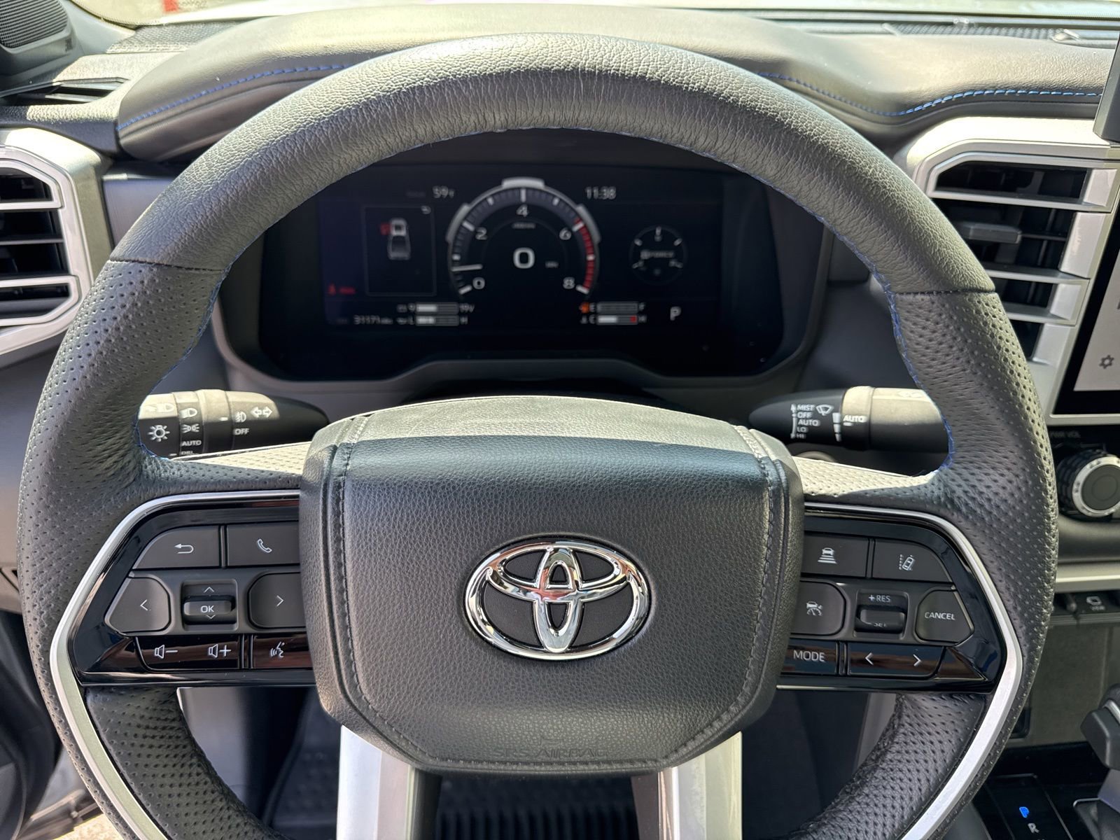 Used 2023 Toyota Tundra Platinum image 36