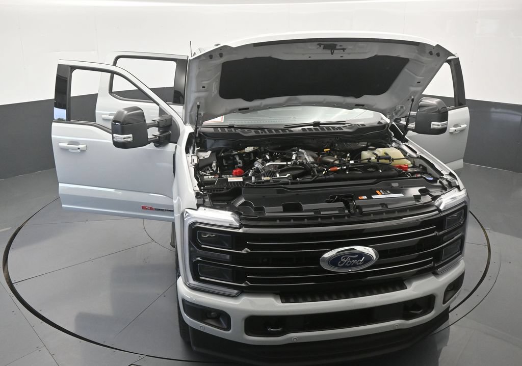 Used 2026 Ford F350 Platinum w/ FX4 Off-Road Package AWD/4WD image 87
