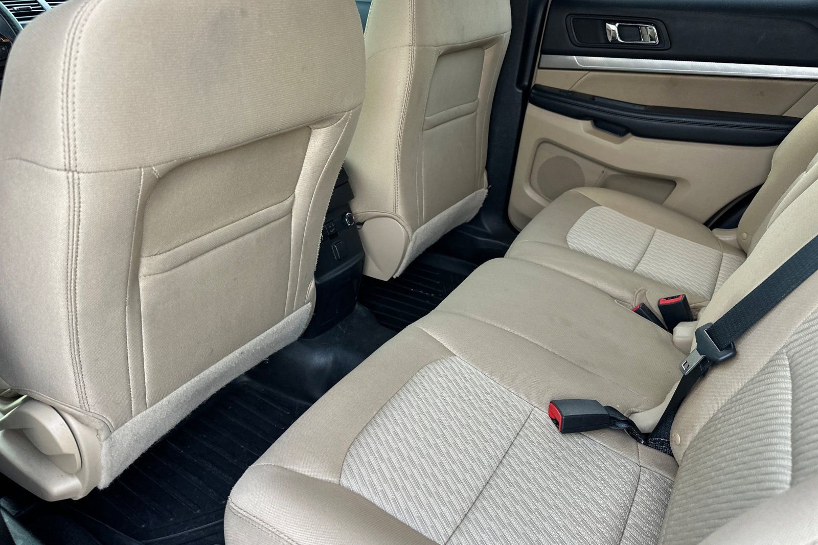 Used 2017 Ford Explorer FWD image 14