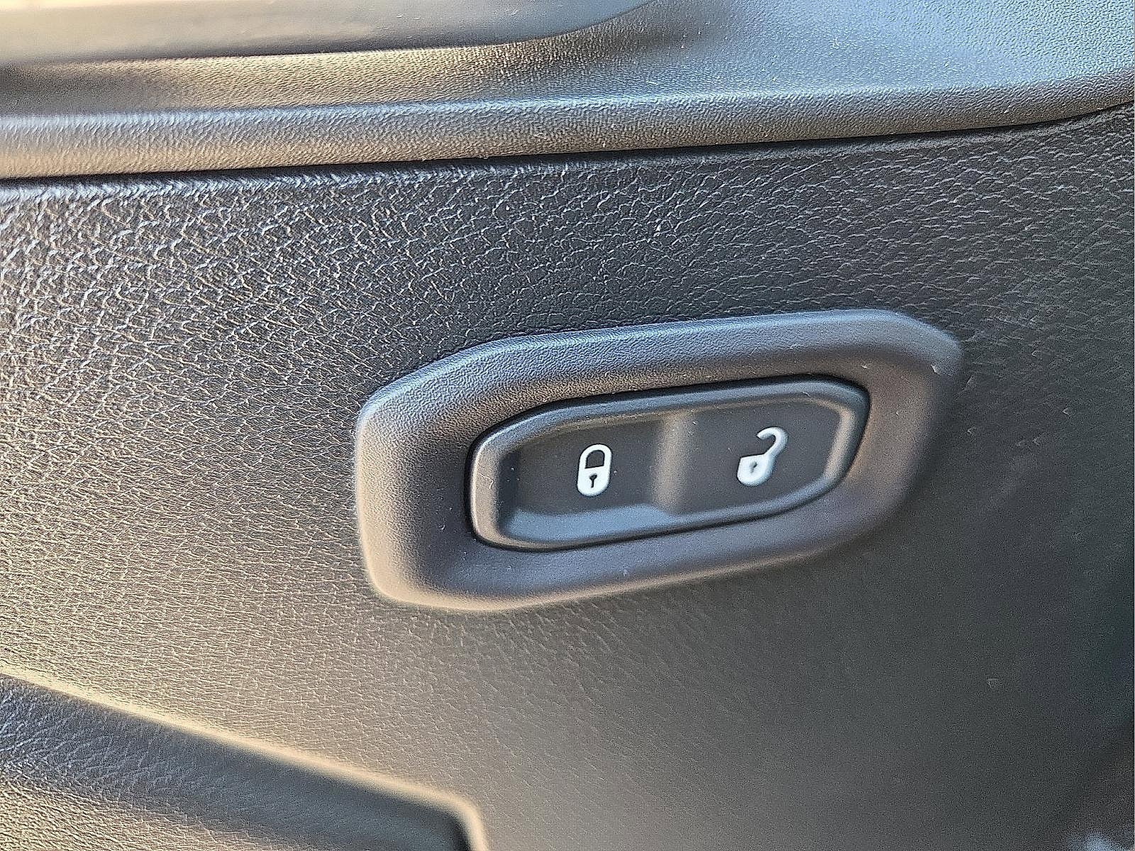 Used 2018 Jeep Wrangler Unlimited Rubicon image 15