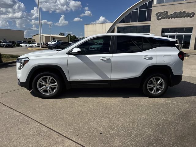 Used 2024 GMC Terrain SLE AWD/4WD image 8