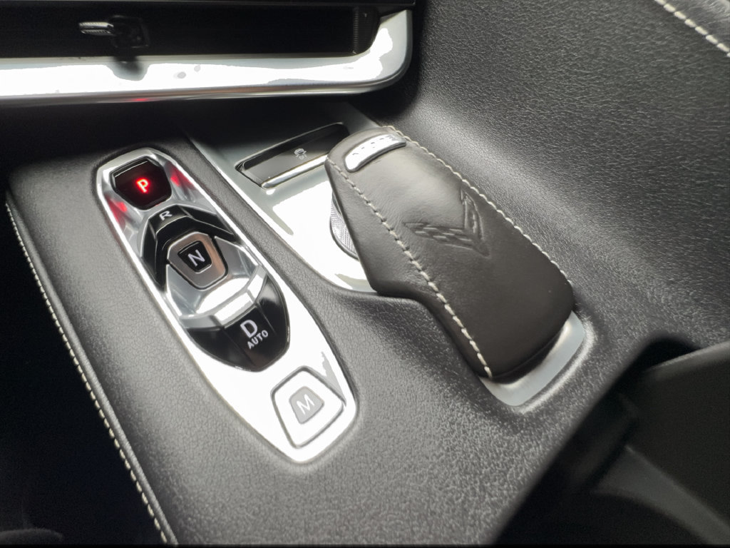 Used 2023 Chevrolet Corvette Stingray Convertible w/ Z51 Performance Package RWD image 44
