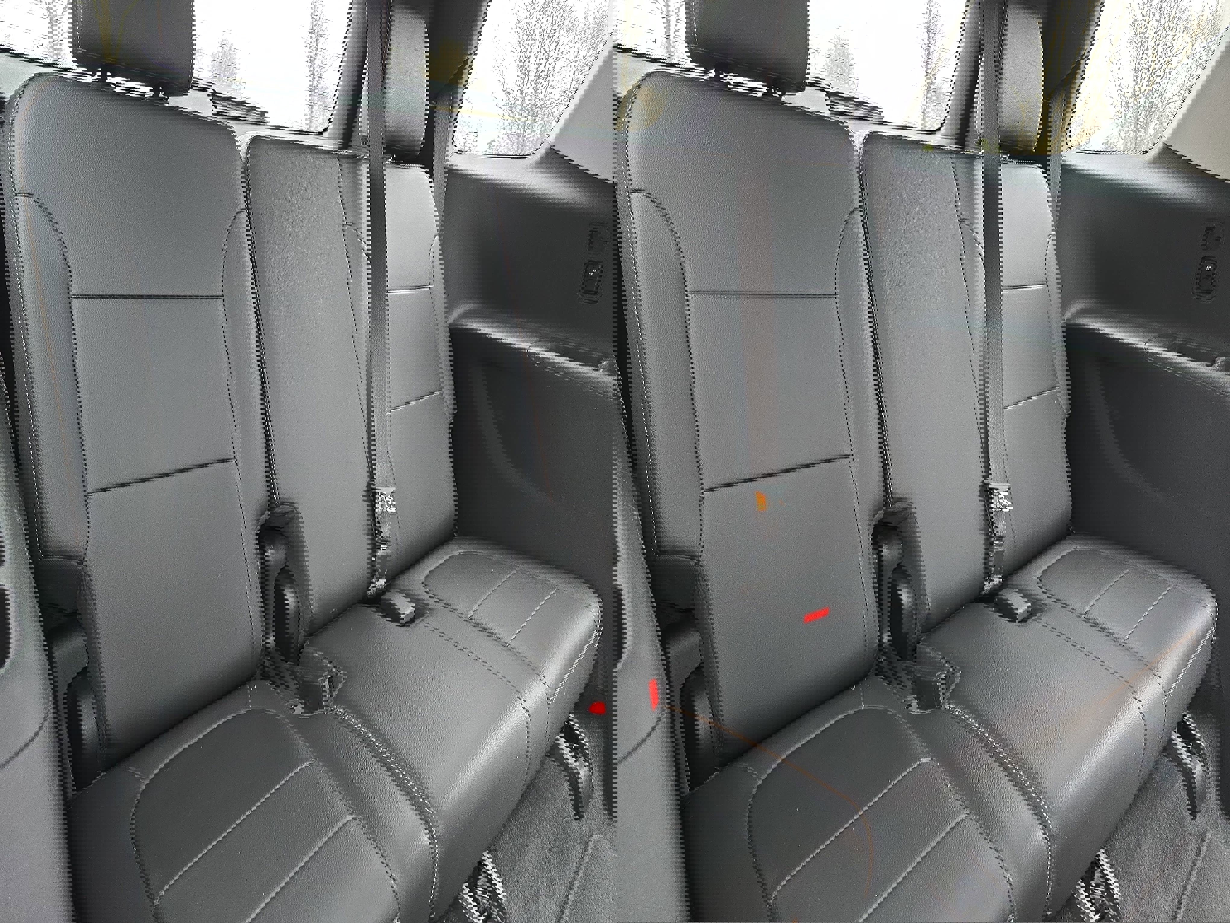 Used 2021 Chevrolet Traverse Premier image 12