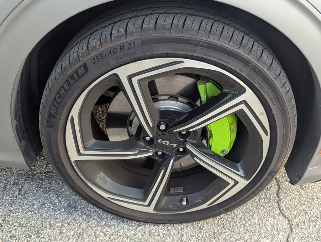 Used 2023 Kia EV6 GT image 18