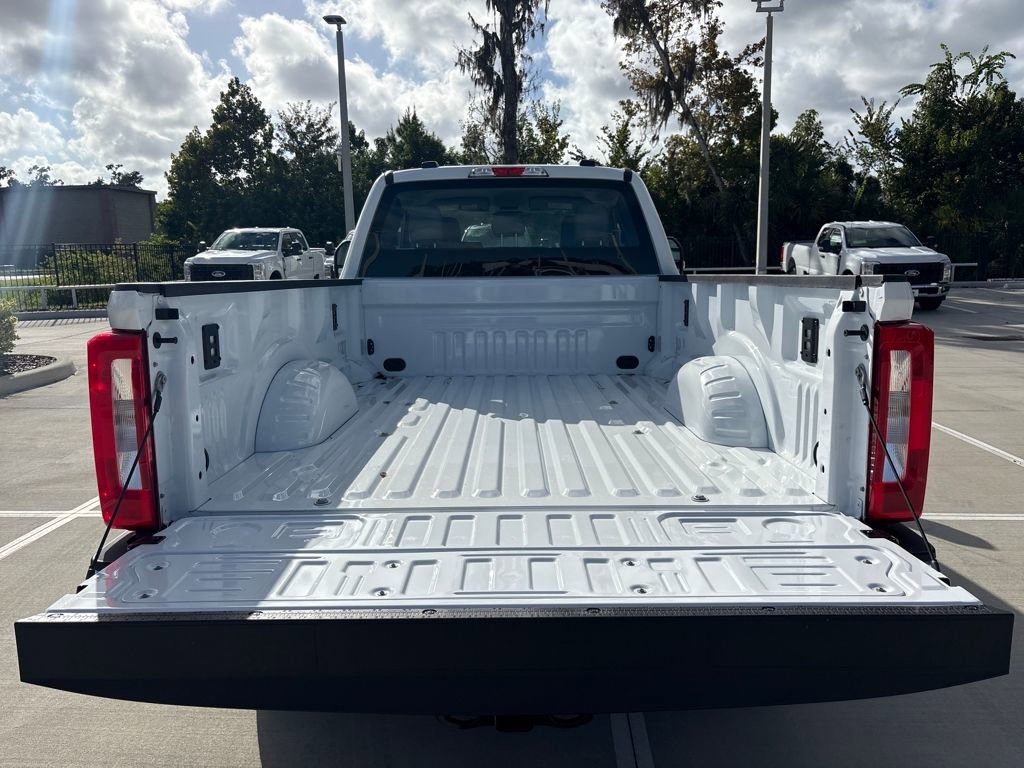 New 2026 Ford F250 XL w/ XL Chrome Package image 27