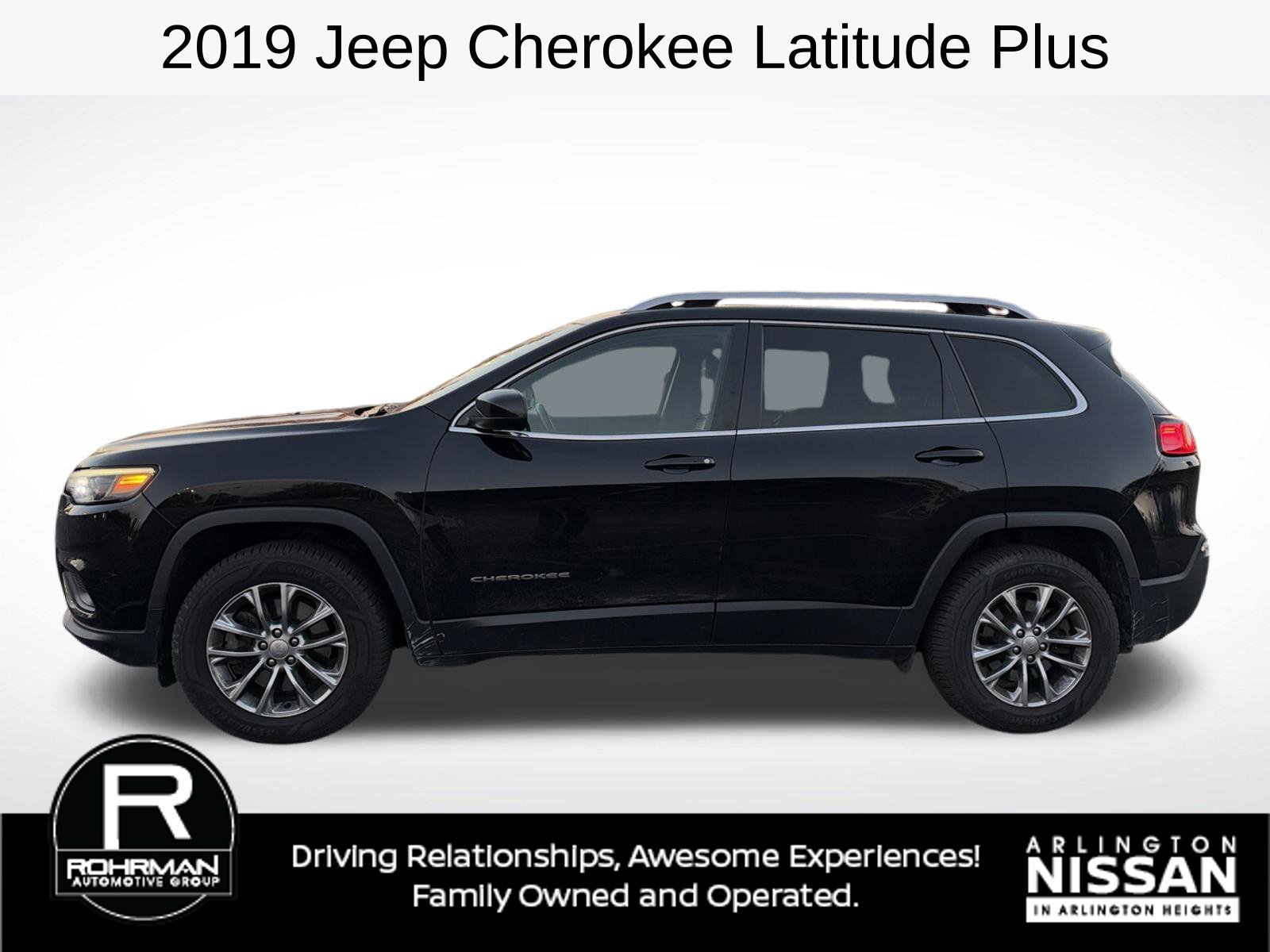 Used 2019 Jeep Cherokee Latitude Plus w/ Comfort/Convenience Group AWD/4WD image 2