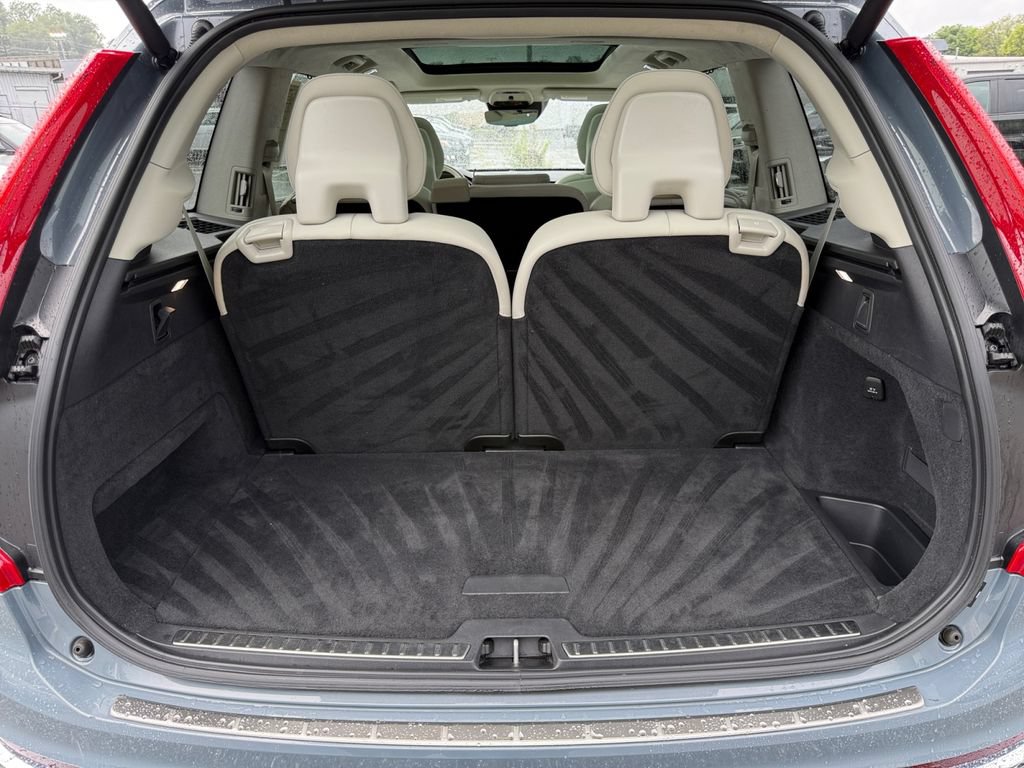 Used 2021 Volvo XC90 T8 Inscription w/ Lounge Package AWD/4WD image 27