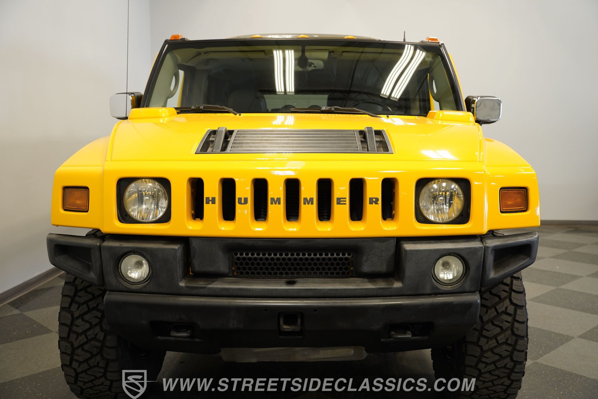 Used 2004 HUMMER H2 w/ Preferred Equipment Group AWD/4WD image 17