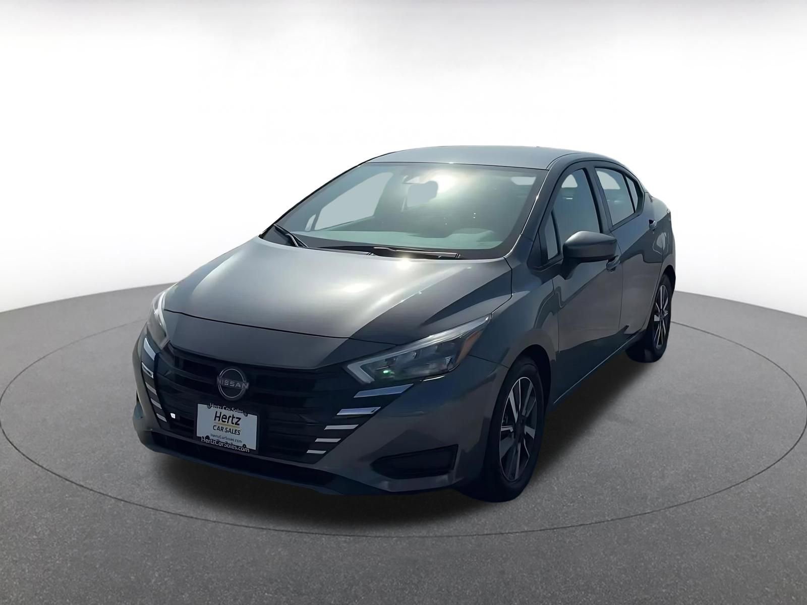 Used 2025 Nissan Versa SV image 7