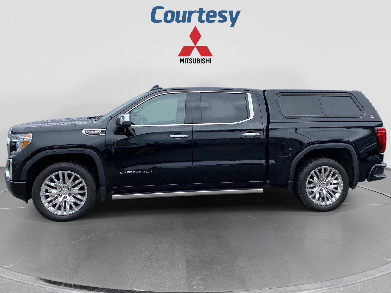 Used 2019 GMC Sierra 1500 Denali w/ Denali Ultimate Package AWD/4WD video 2