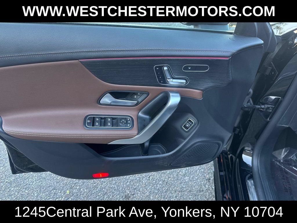 Used 2022 Mercedes-Benz CLA 250 4MATIC image 28