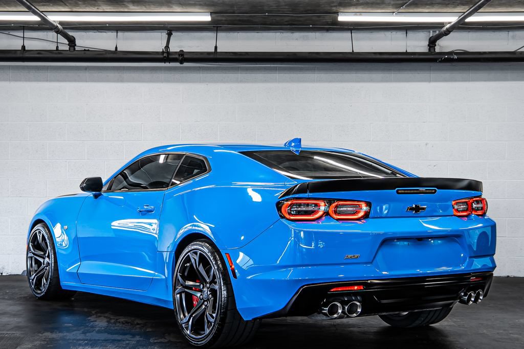 Used 2022 Chevrolet Camaro SS RWD image 3