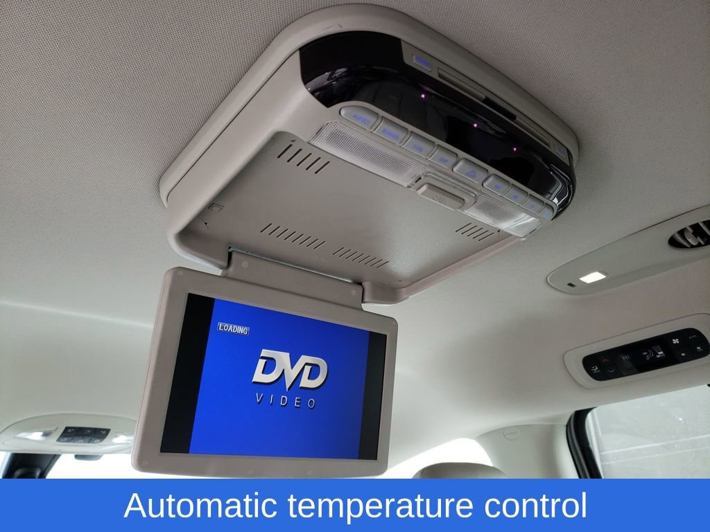 Used 2019 Chrysler Pacifica Touring-L w/ Premium Audio Group image 16