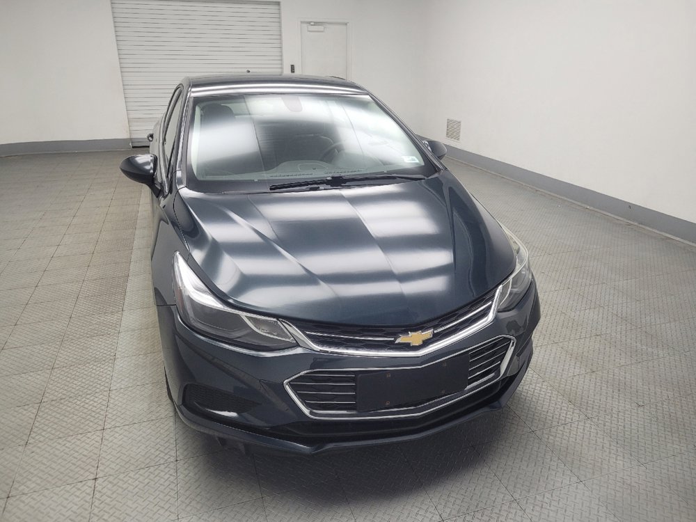 Used 2017 Chevrolet Cruze LT w/ Convenience Package FWD image 14