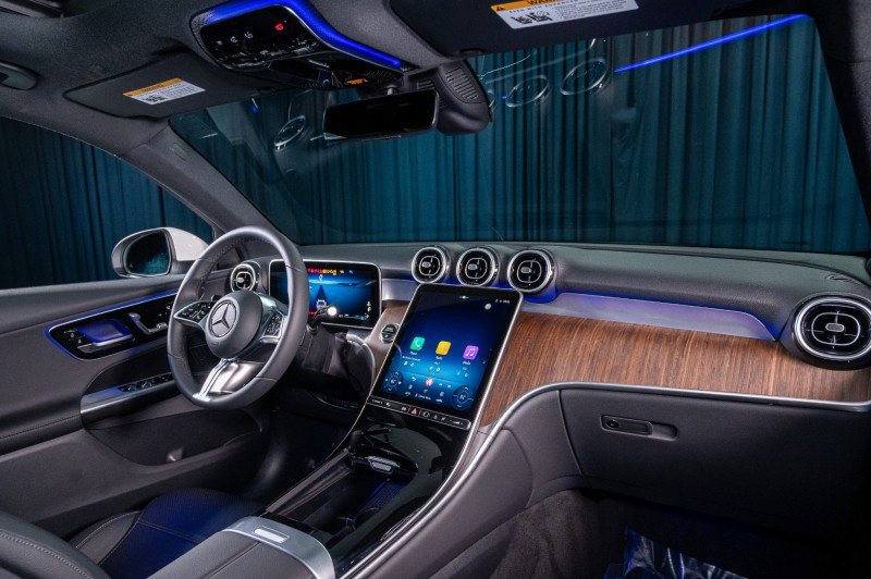 Certified 2026 Mercedes-Benz GLC 300 image 4