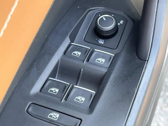 Used 2022 Volkswagen Jetta SEL FWD image 25