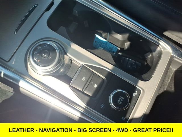 Used 2023 Ford Explorer XLT w/ Equipment Group 202A image 22
