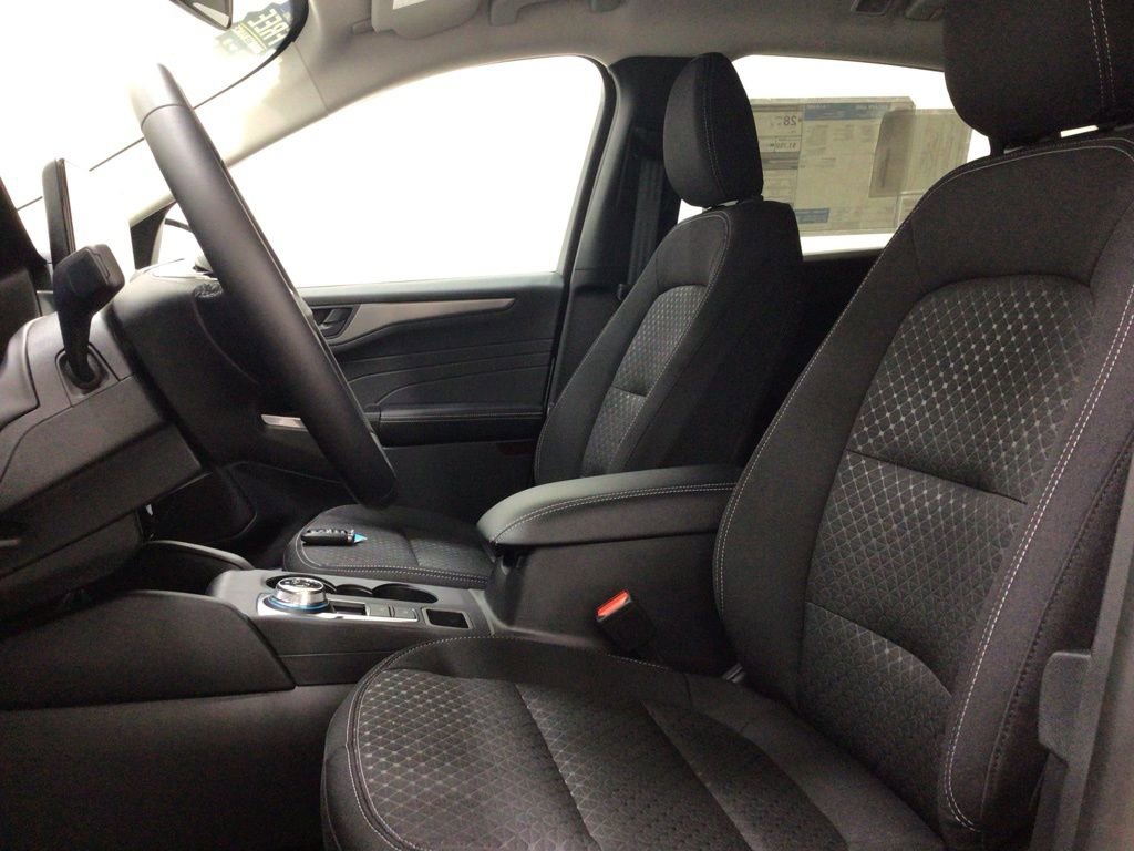 New 2026 Ford Escape Active w/ Tech Pack #1 AWD/4WD image 9