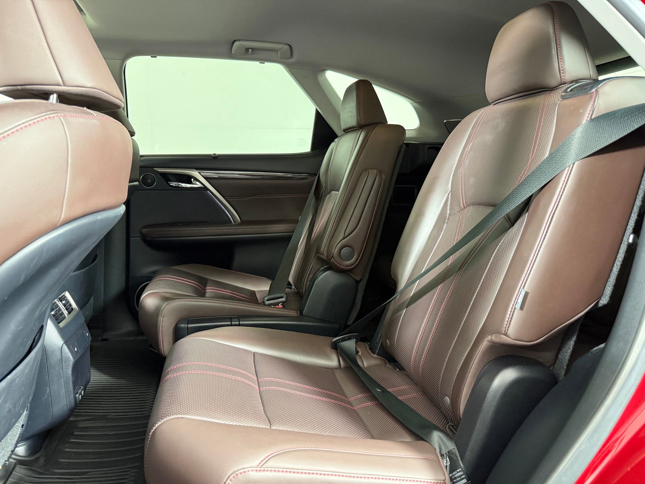 Used 2020 Lexus RX 350L Luxury w/ Accessory Package image 15