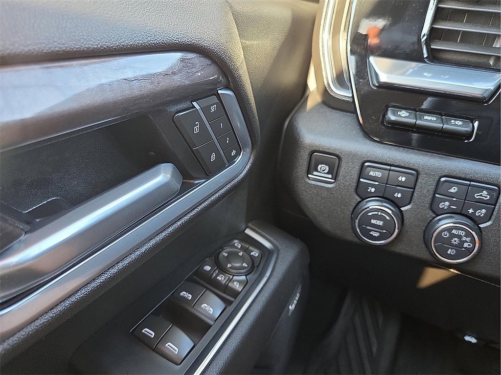 Used 2025 Chevrolet Silverado 2500 LTZ w/ Trail Boss Package image 16