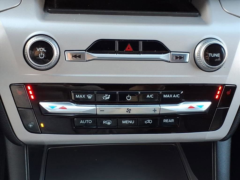 Used 2023 Ford Explorer XLT w/ Equipment Group 202A image 16