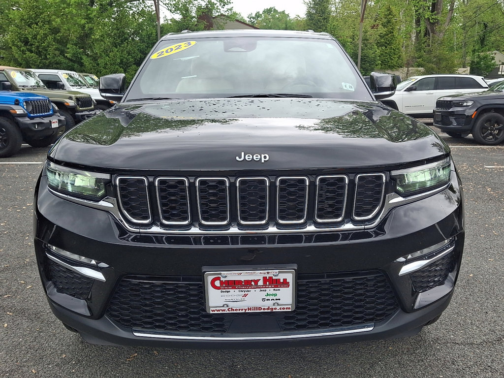 Used 2023 Jeep Grand Cherokee Limited AWD/4WD image 8