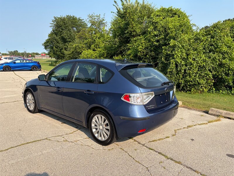 Used 2011 Subaru Impreza 2.5i Premium w/ PWR Moonroof Value Pkg AWD/4WD image 3