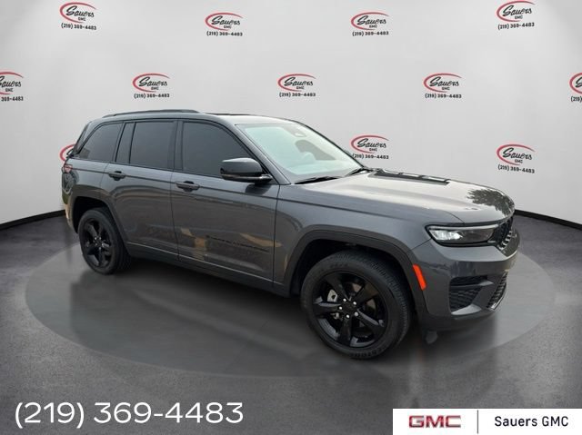 Used 2023 Jeep Grand Cherokee Altitude