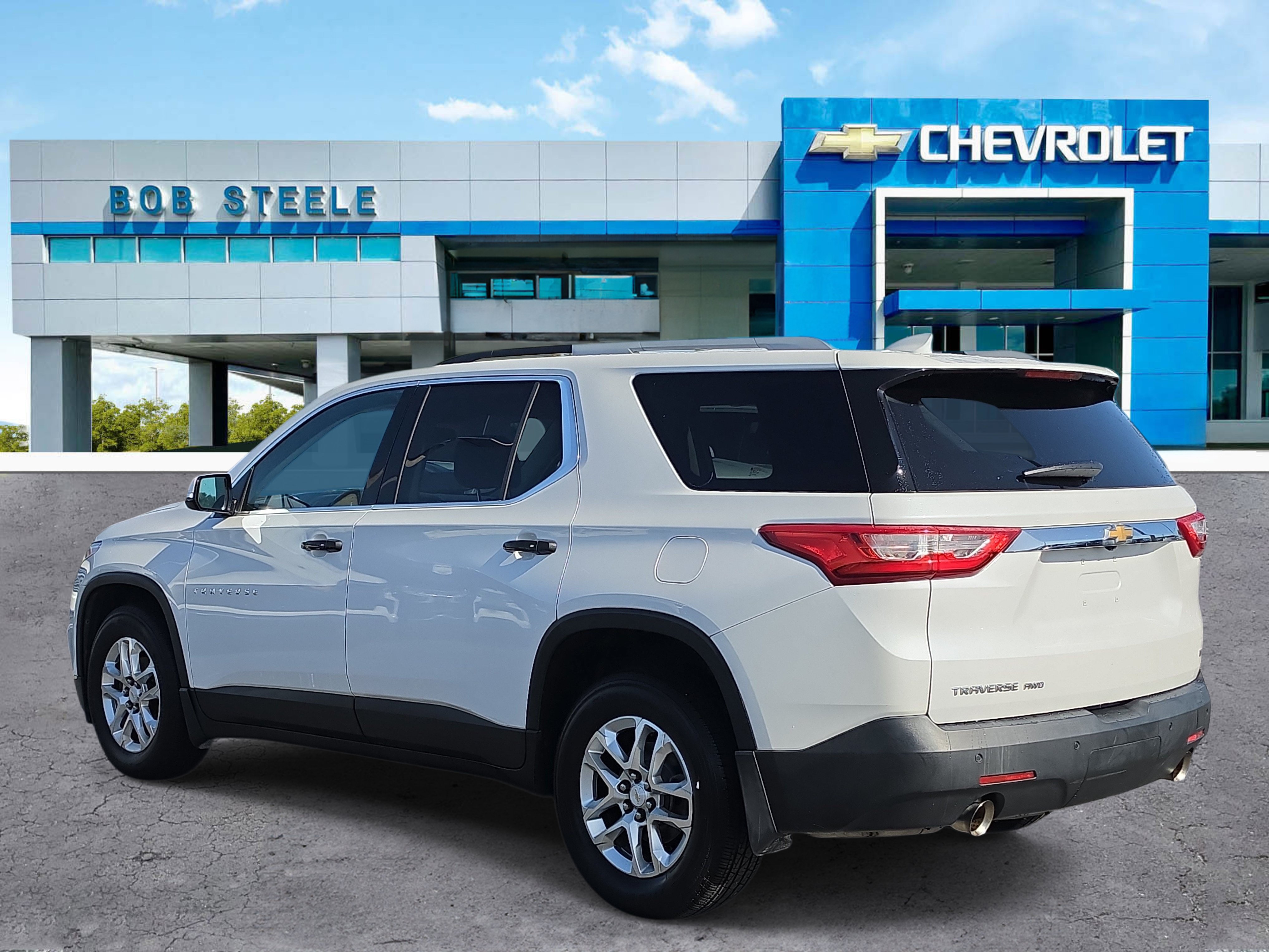 Certified 2018 Chevrolet Traverse LT AWD/4WD image 3