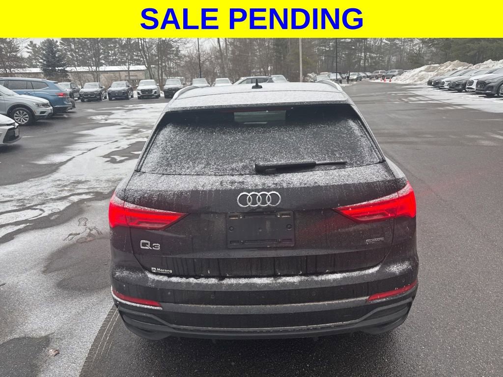 Used 2023 Audi Q3 2.0T Premium w/ Convenience Package image 15