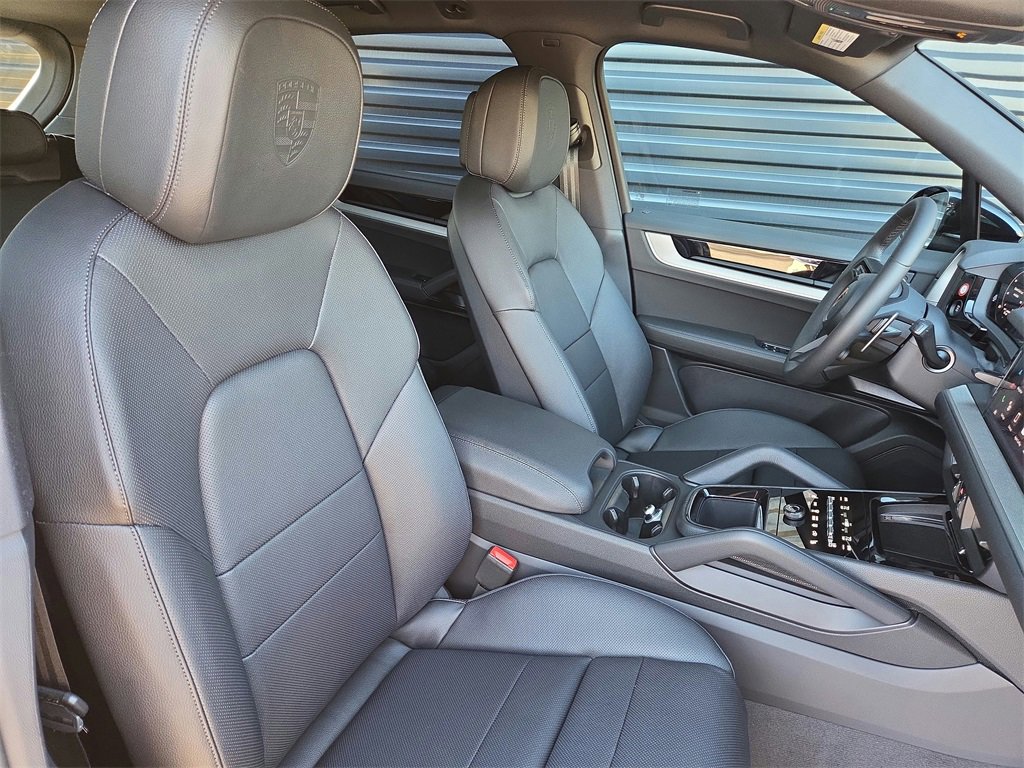 New 2026 Porsche Cayenne E-Hybrid image 19