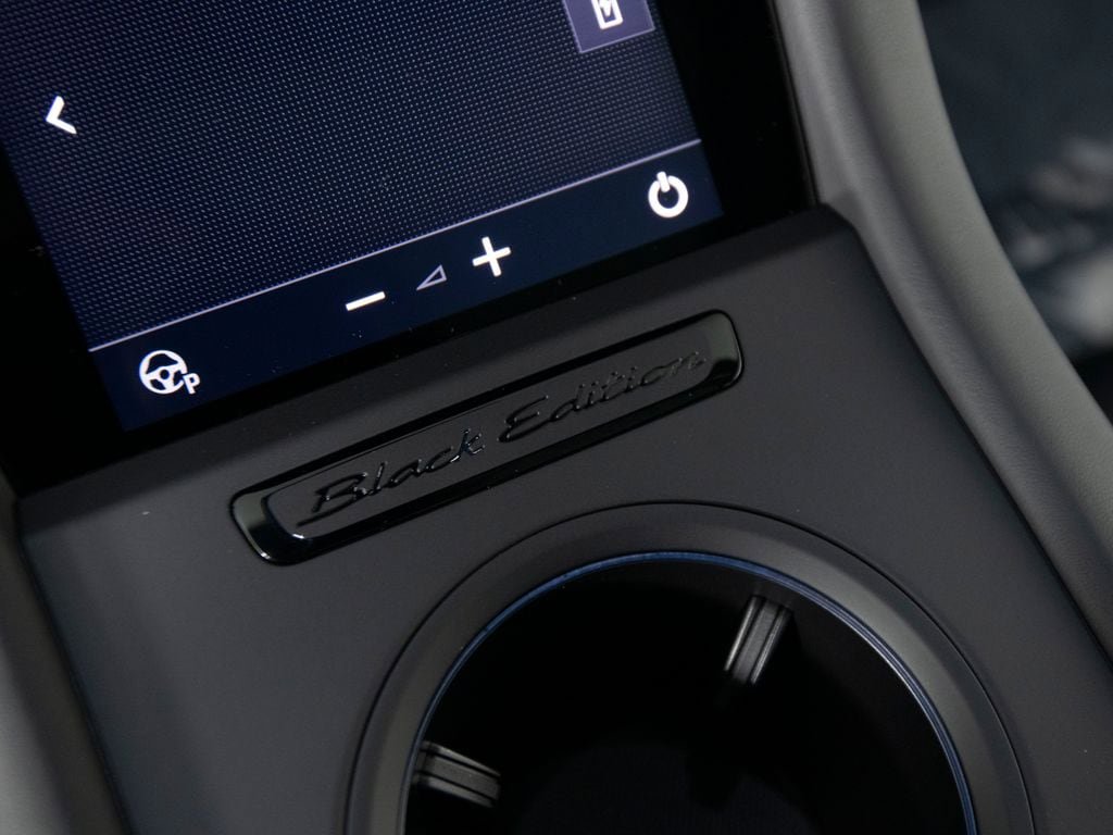 New 2026 Porsche Taycan AWD/4WD image 29