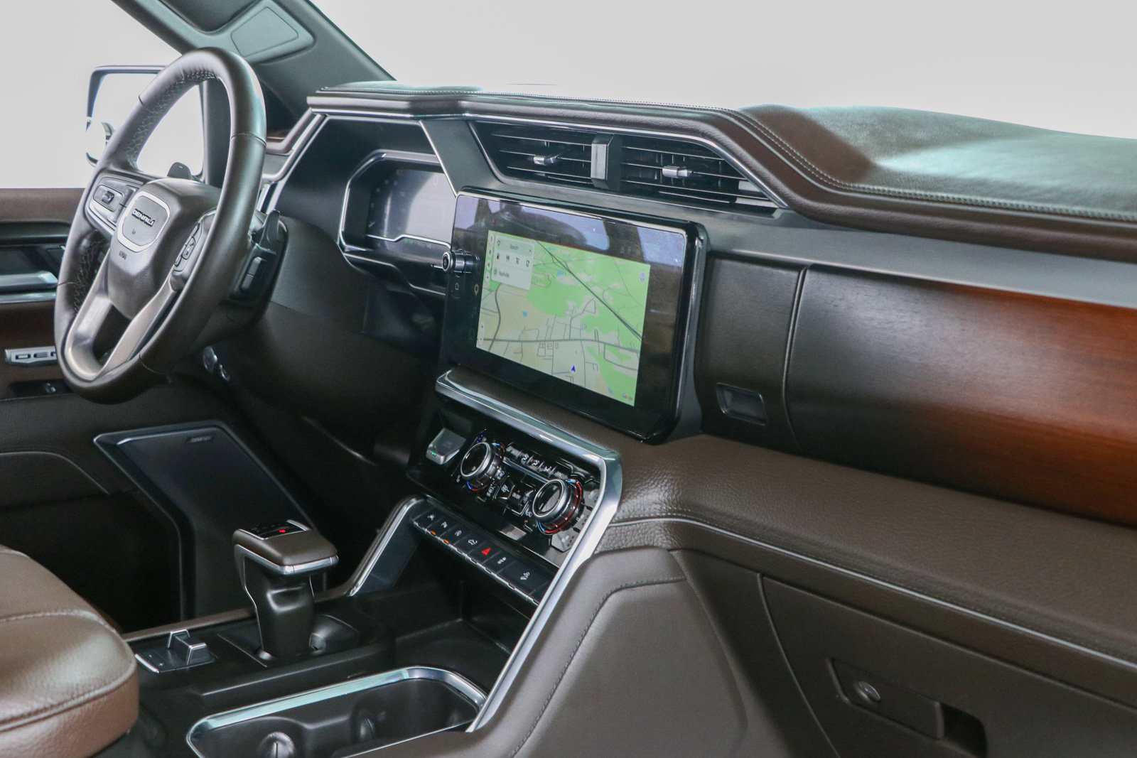 Used 2025 GMC Sierra 1500 Denali AWD/4WD image 28