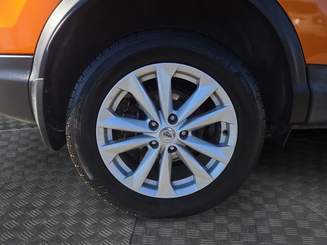 Used 2017 Nissan Rogue Sport SV w/ SV Premium Package image 31